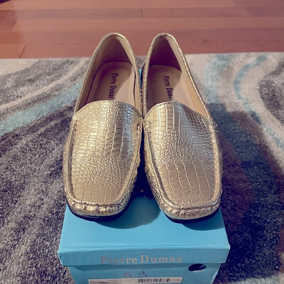 Pierre Dumas Shoes - 7.5 womens loafer